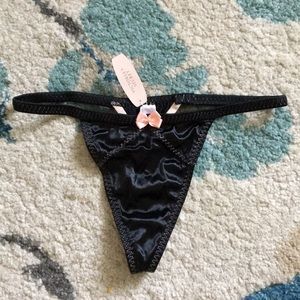 Victoria’s Secret panties medium